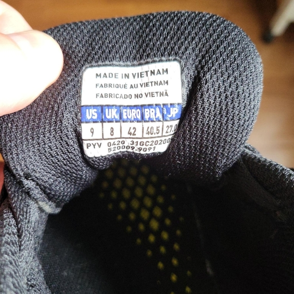 Men's size 9 Mizuno TF02 - Picture 3 of 3